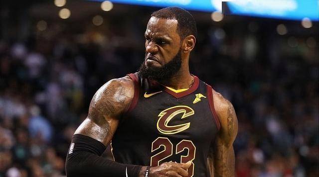 开云官方网站-关于詹姆斯官方宣布反败为胜新规，西班牙队引发争议！观众掌声雷动的信息-开云官方网站